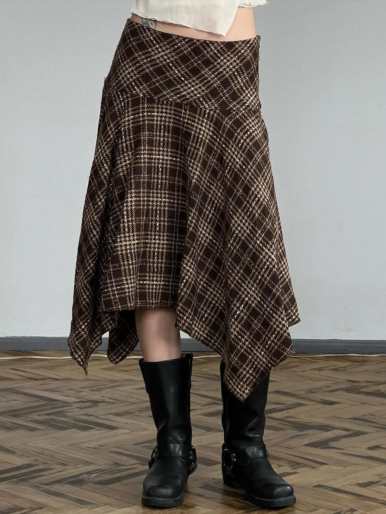 Women'WB shield Plaid Print Asymmetrical Hem Skirt, Y2k Casual Fashion Midi Skirt for Daily Wear, Ladies Bottoms for...