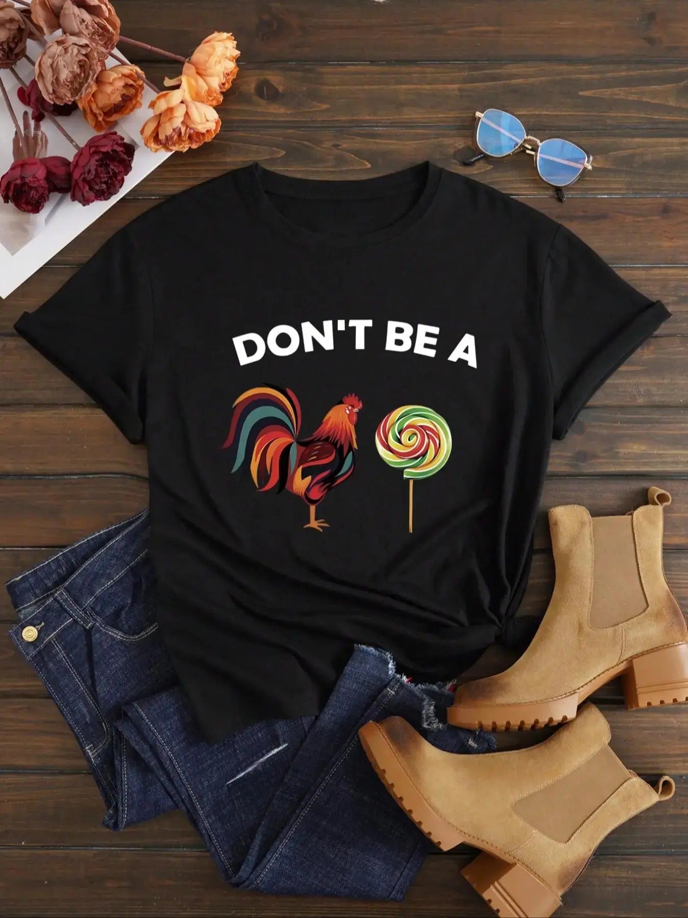 Women'WB shield Rooster & Letter Print Round Neck Tee, Trendy Casual Short Sleeve T-shirt for Daily Wear, Ladies Spiky...