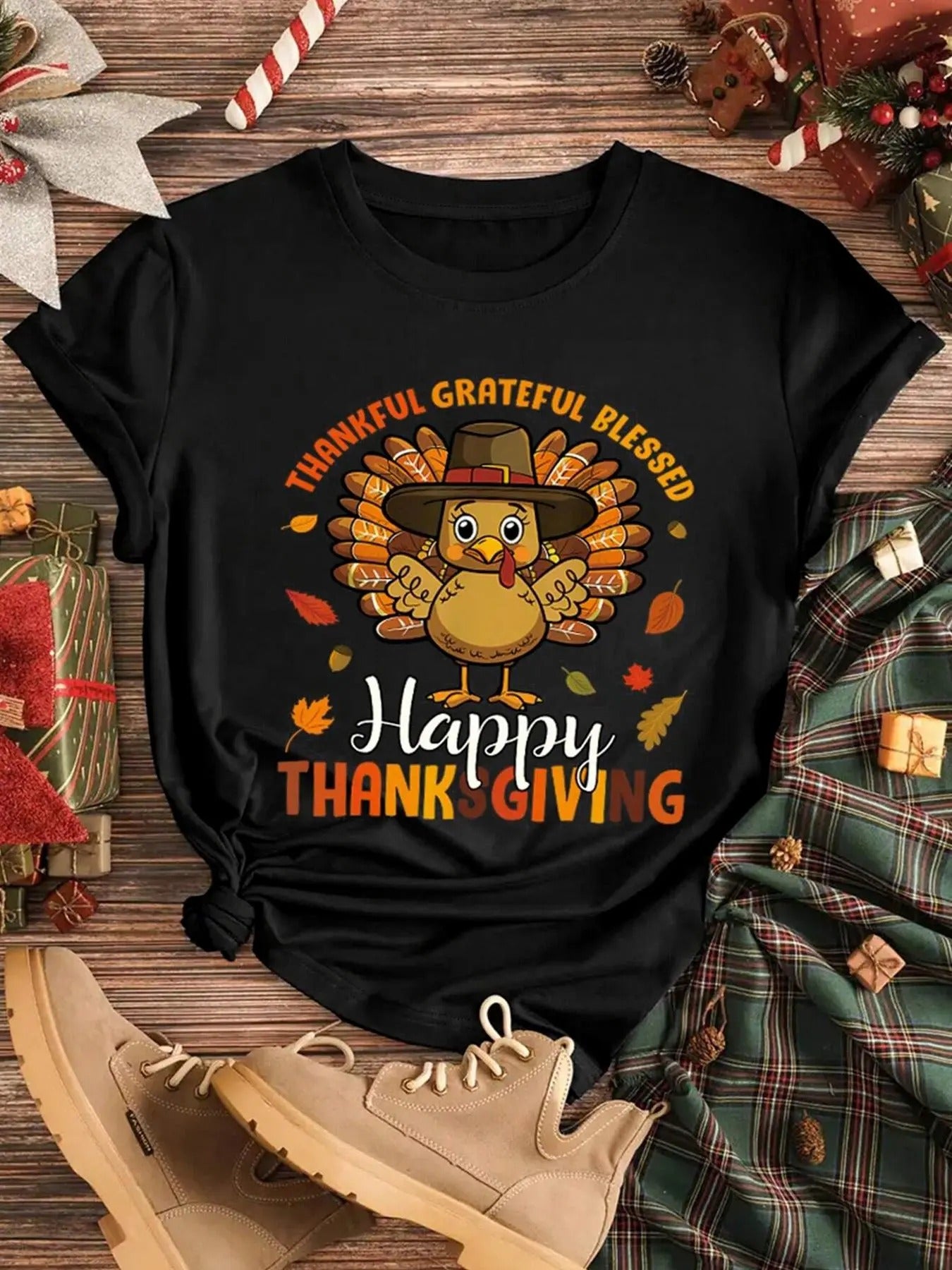 Women'WB shield Thanksgiving Letter & Turkey Print Round Neck Graphic Tee, Casual Short Sleeve T-shirt for Daily Wear,...
