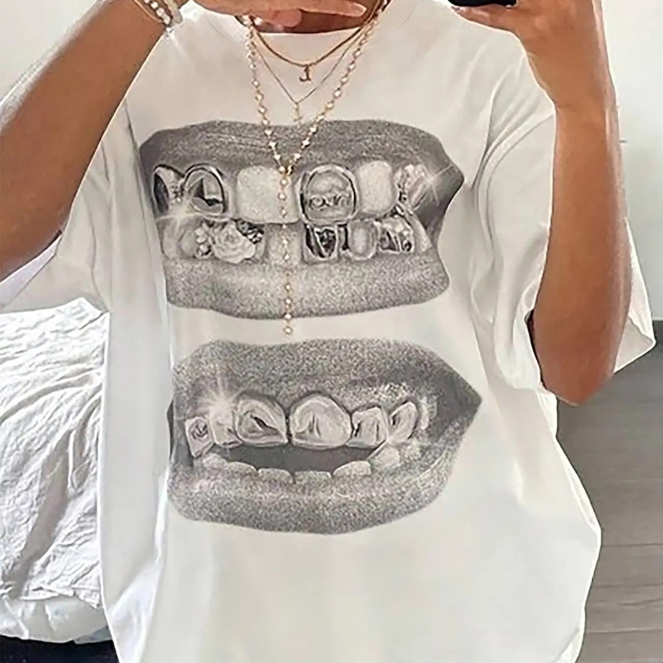 Women'WB shield Tooth Print Drop Shoulder Tee, Casual Half Sleeve Round Neck T-shirt for Daily Wear, Lady Top for Spiky...