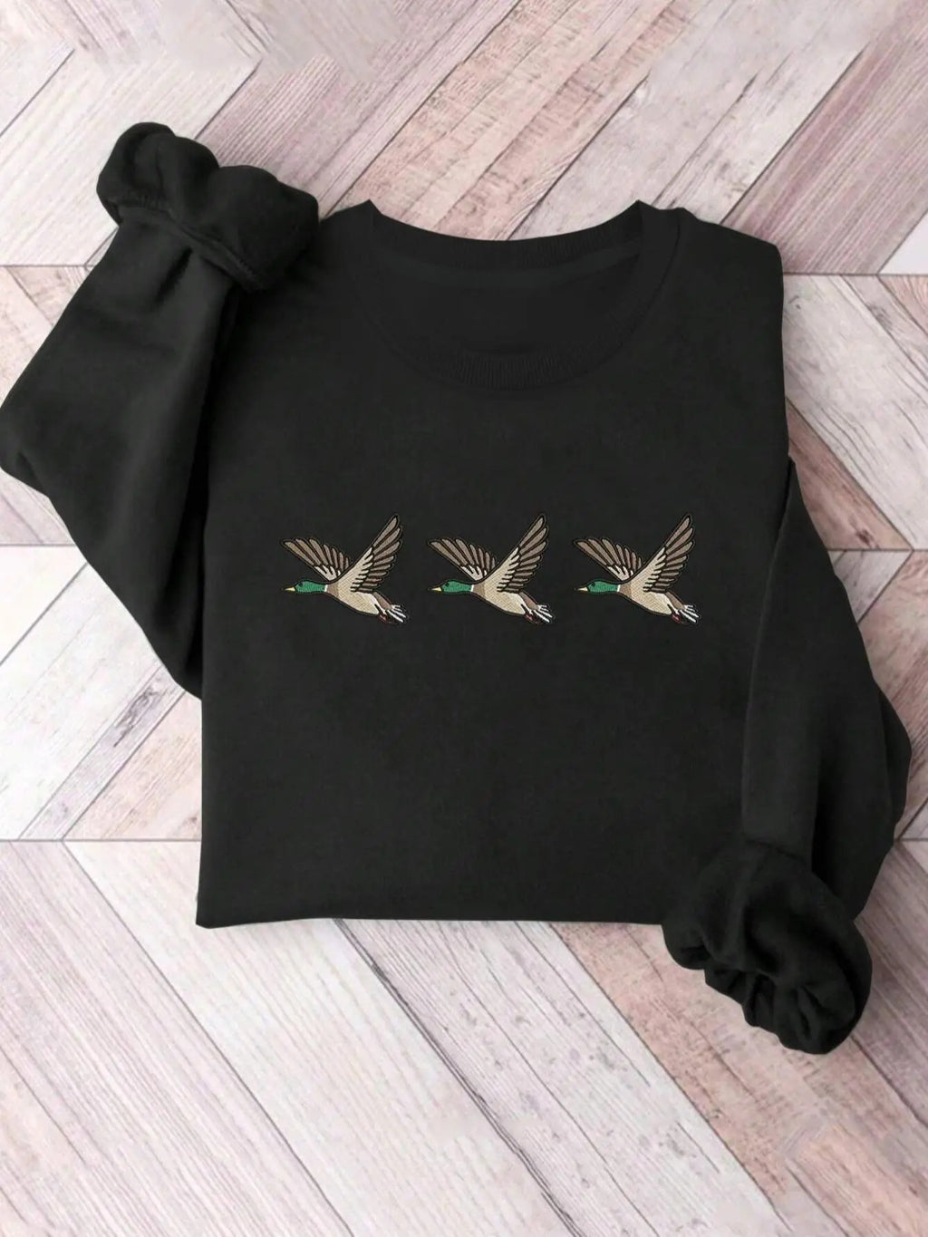 Women's Bird Print Crew Neck Pullover, Casual Long Sleeve Sweatshirt for Spring & Fall, Ladies Clothes for Daily Wear...
