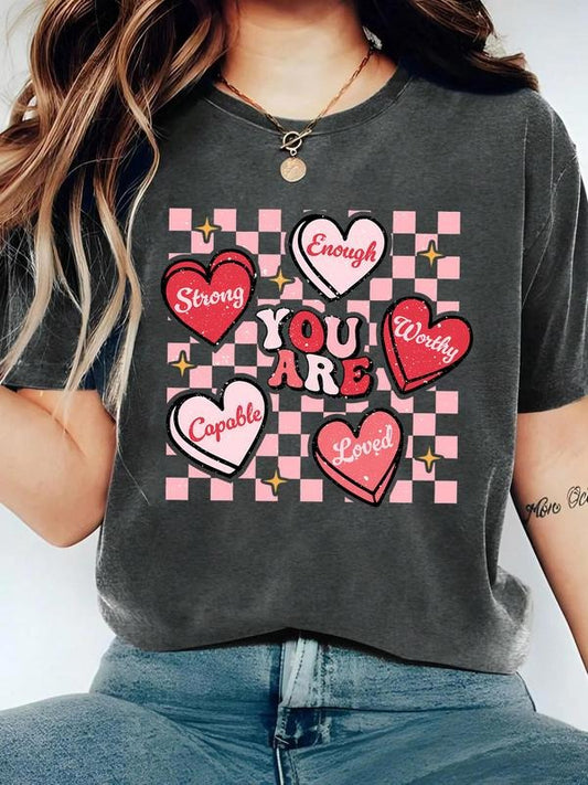 Women's Letter & Heart Print Round Neck Tee, Vintage Trendy Casual Short Sleeve T-shirt for Daily Wear, Ladies Summer Wear