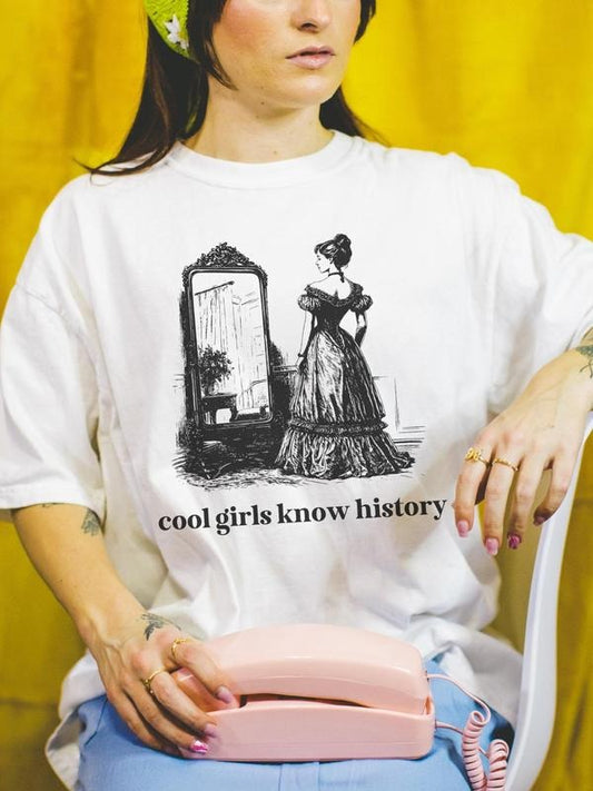 Women's Vintage Graphic Round Neck Tee, Fashion Casual Crew Neck T-shirt for Daily Holiday Vacation Outdoor Wear, Women Tops for Summer