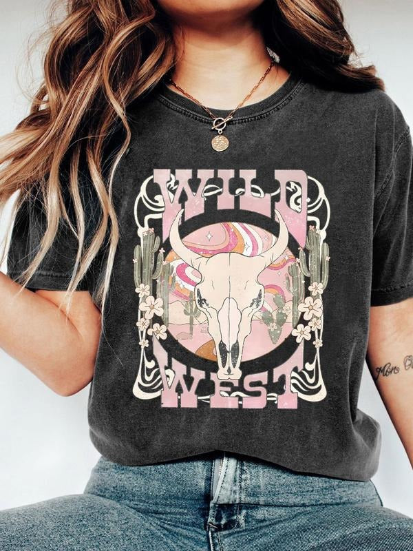 Women's Wild West Print Round Neck Graphic Tee, Vintage Trendy Casual Figure Graphic Skinny T-shirt for Daily Wear,...