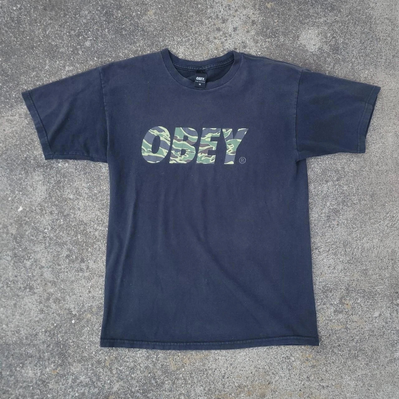Y2K Obey Camo Logo Tee Size Medium Faded Black Shirt