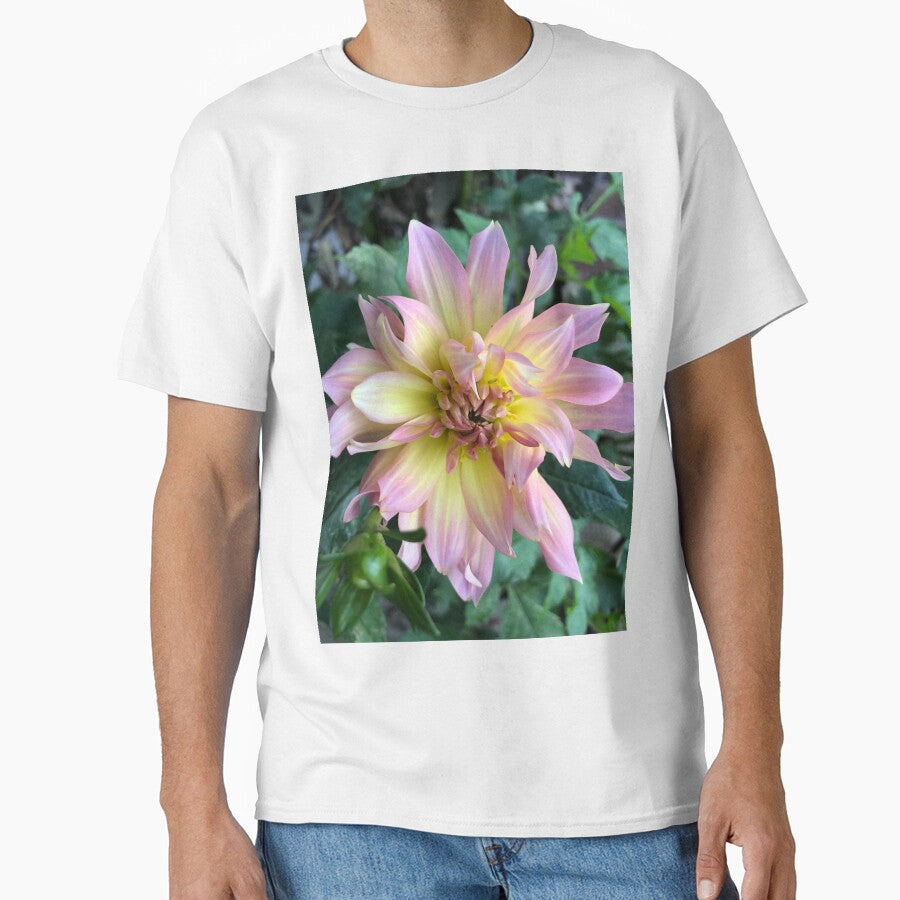 Mimi’s Beautiful Bloom by Jaa1ja