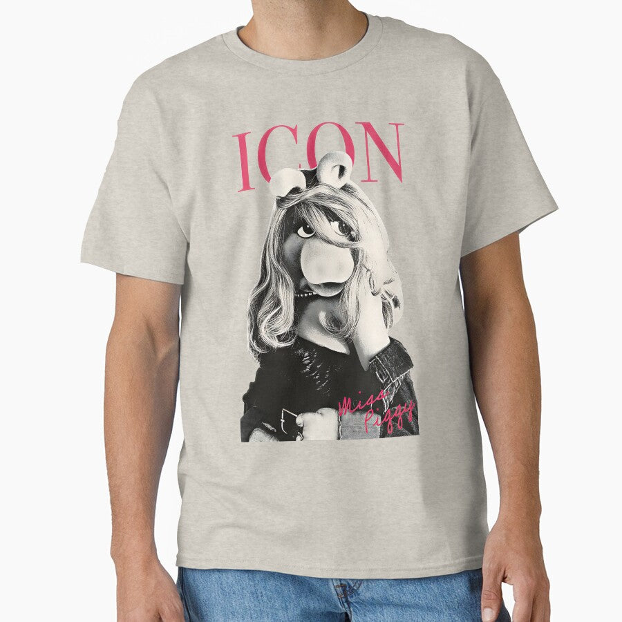 Vintage Miss Piggy Icon Magazine Cover Classic T-Shirt – The Muppets Retro Aesthetic by STAATI
