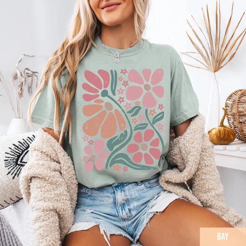 Boho Floral Retro Comfort Tee Shirt Aesthetic Style Vintage Gift