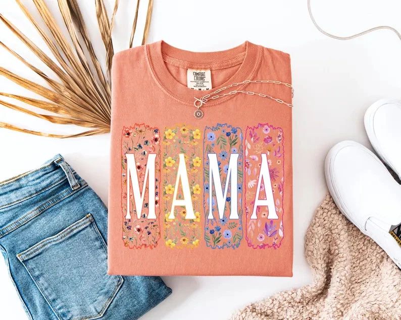 Boho Floral Mama Graphic Comfort Tee