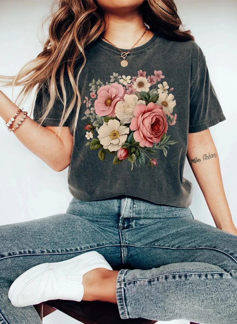 Boho Wildflowers Cottagecore Comfort Tee