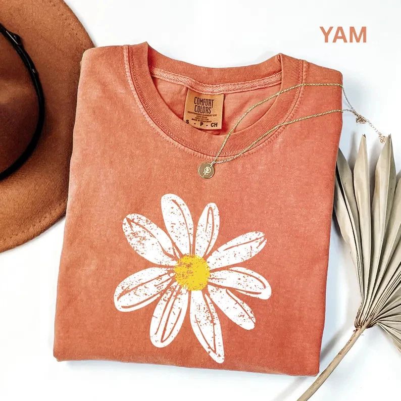 Daisy Boho Floral Comfort Tee Shirt Flower Aesthetic Soft Cotton Top