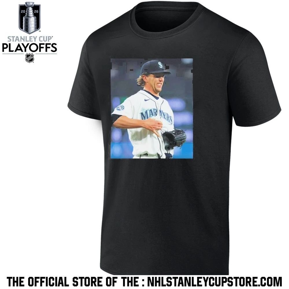 Mariners Catch Ball in Shirt