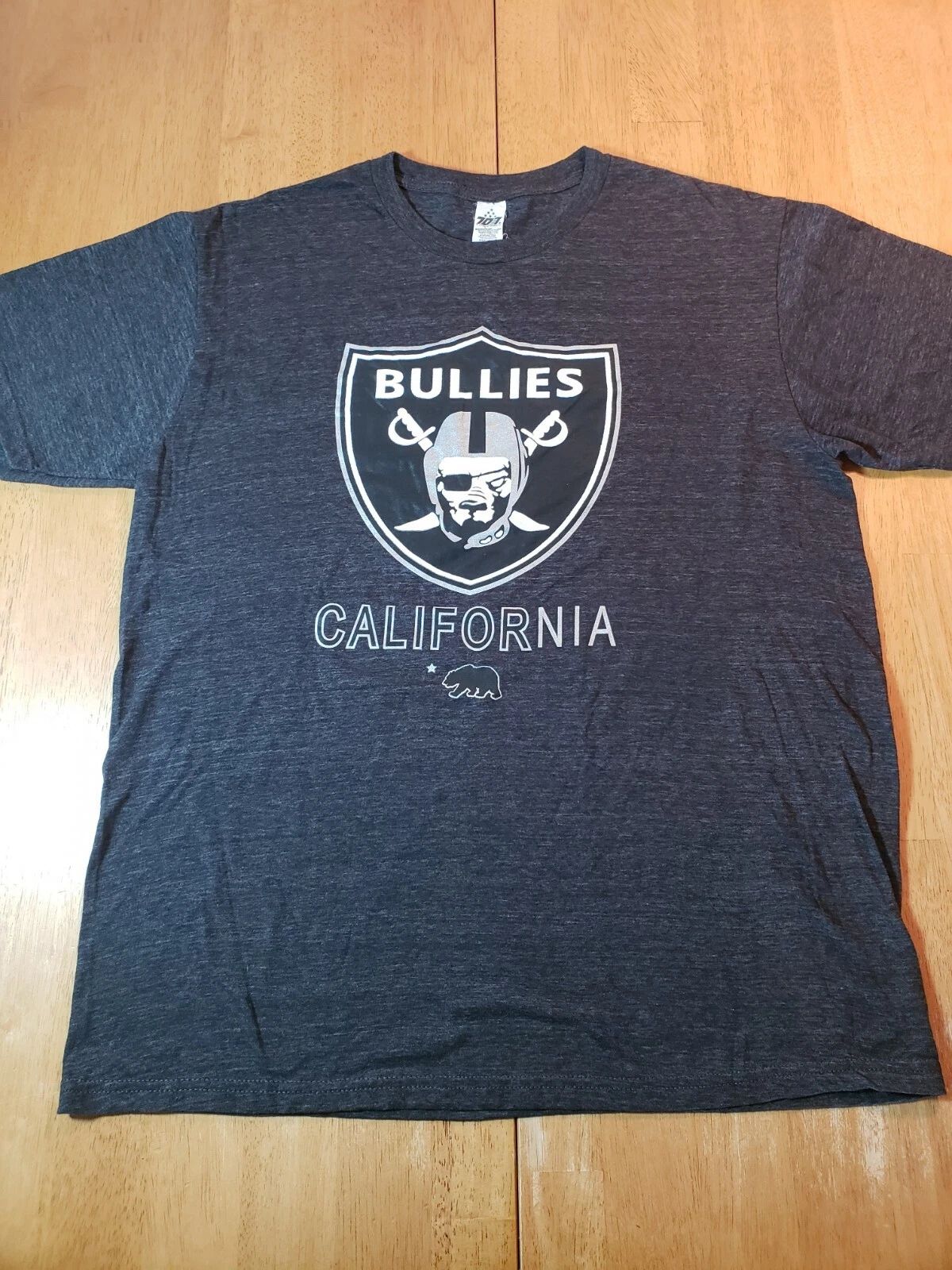 Bullies California T-Shirt Size Large By Fantasy Activewear