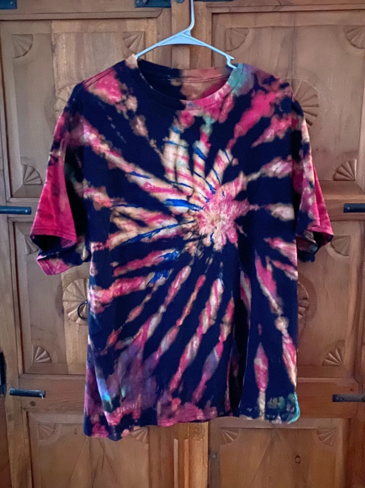 Tie Dye t shirts, Reverse Tie Dye, Unisex, Hippie shirt, BoHo shirt