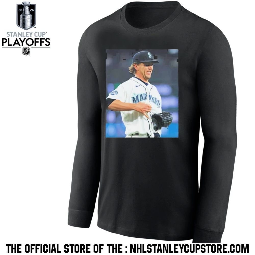 Mariners Catch Ball in Shirt
